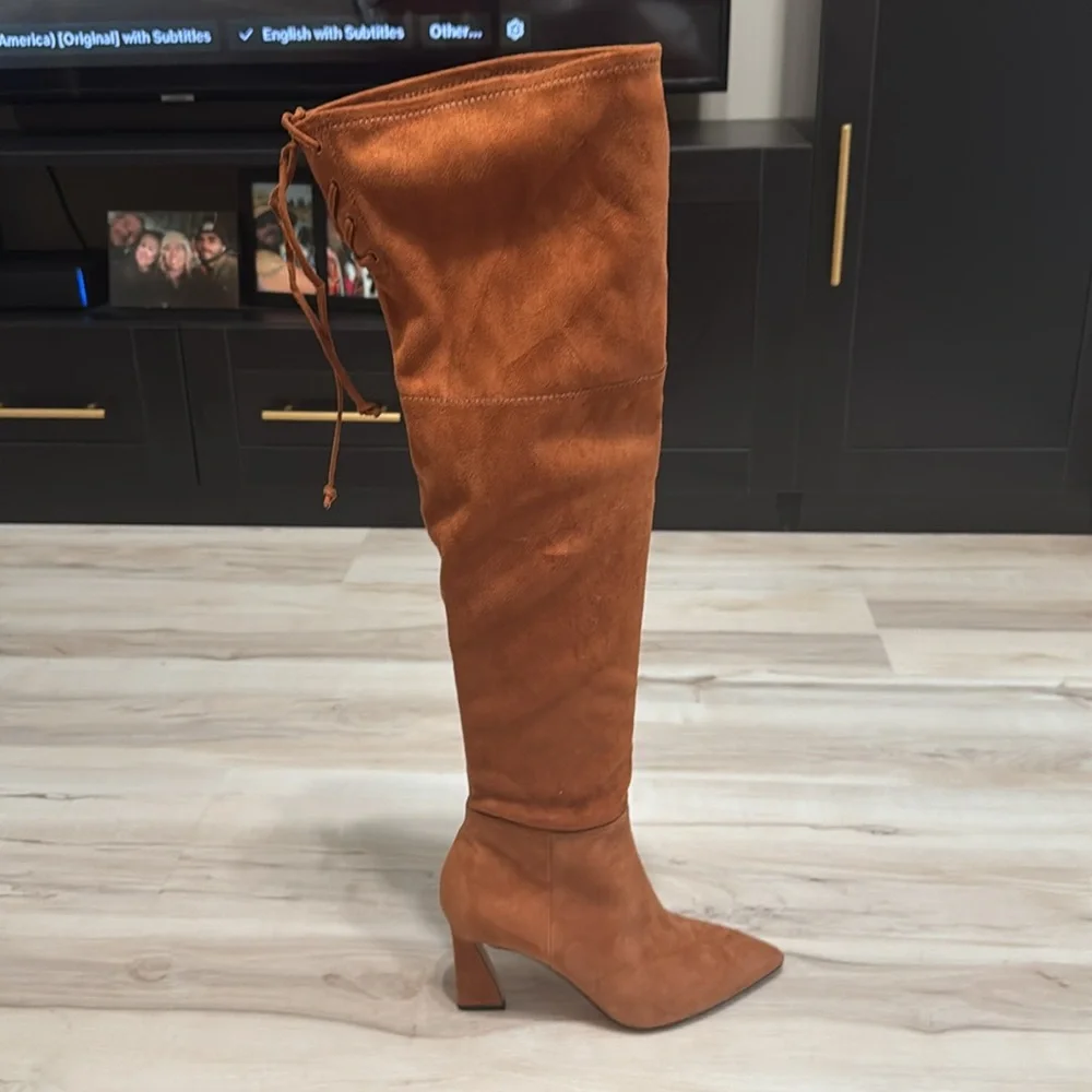 Vince Camuto Taplana Over The Knee Boots 7.5 Cognac Suede Pointed Toe Unworn